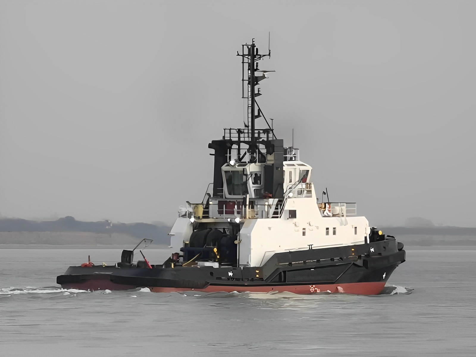 ASD tugboat for charter, 50 tons bollard pull